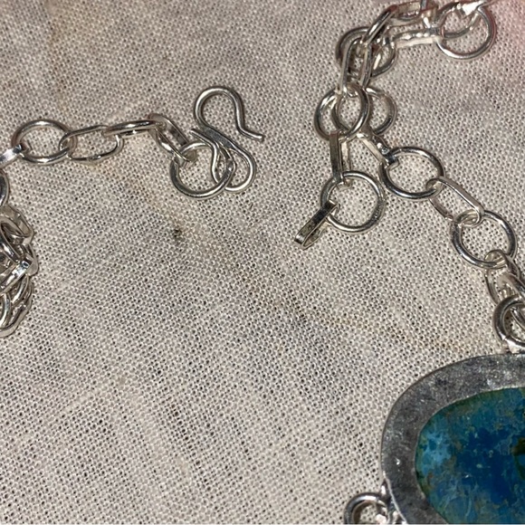 Enchanting Fuchsia Solar Quartz Druzy + Amethyst Handcrafted statement Necklace - Picture 11 of 12